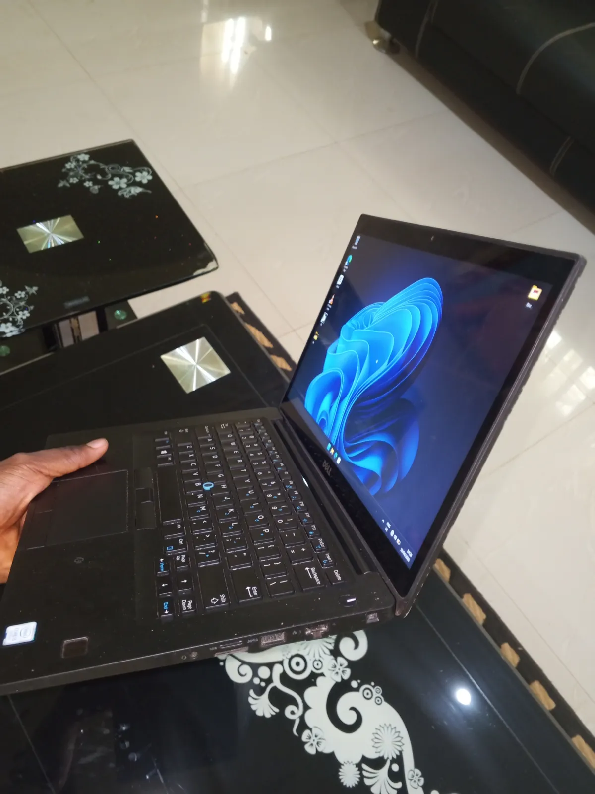 Clean Dell Latitude 7480 Touchscreen Core i5 7th Gen Windows 11 Pro C - Image 1