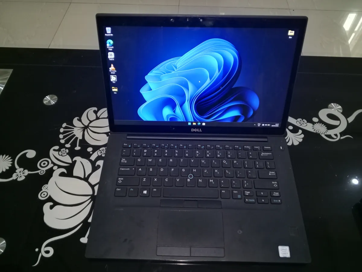 Clean Dell Latitude 7480 Touchscreen Core i5 7th Gen Windows 11 Pro C - Image 2