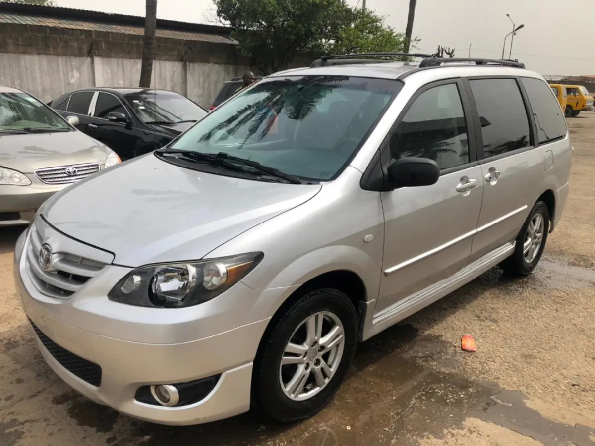2004 Mazda MPV For Sale - Image 2