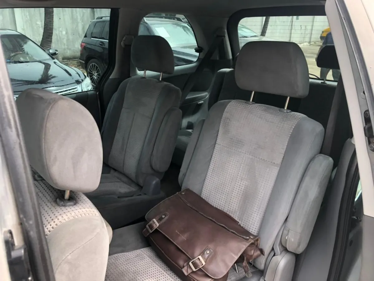 2004 Mazda MPV For Sale - Image 5