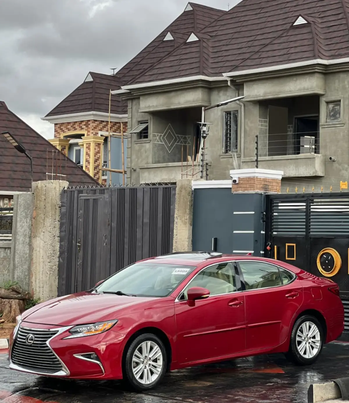 DIRECT TOKS 2013 FACELIFTED TO 2022 LEXUS ES350 - Image 2