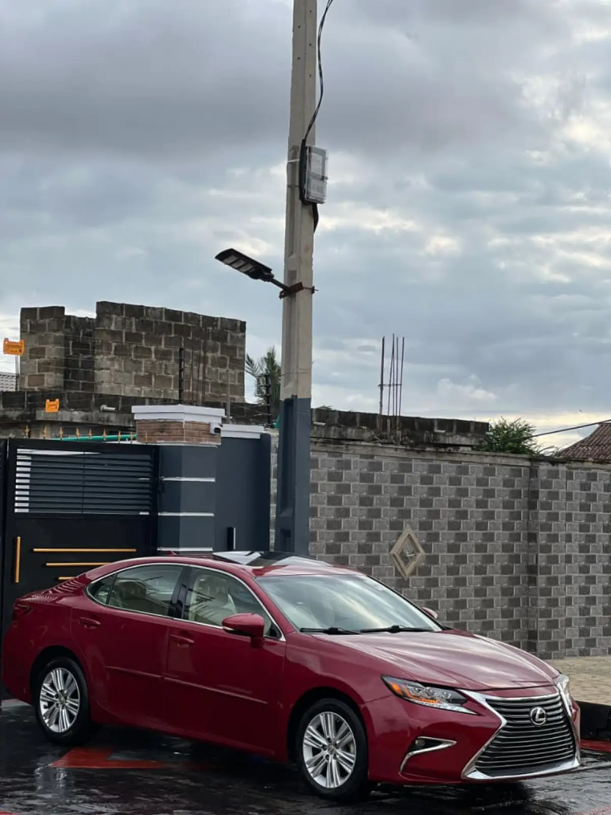 DIRECT TOKS 2013 FACELIFTED TO 2022 LEXUS ES350 - Image 3