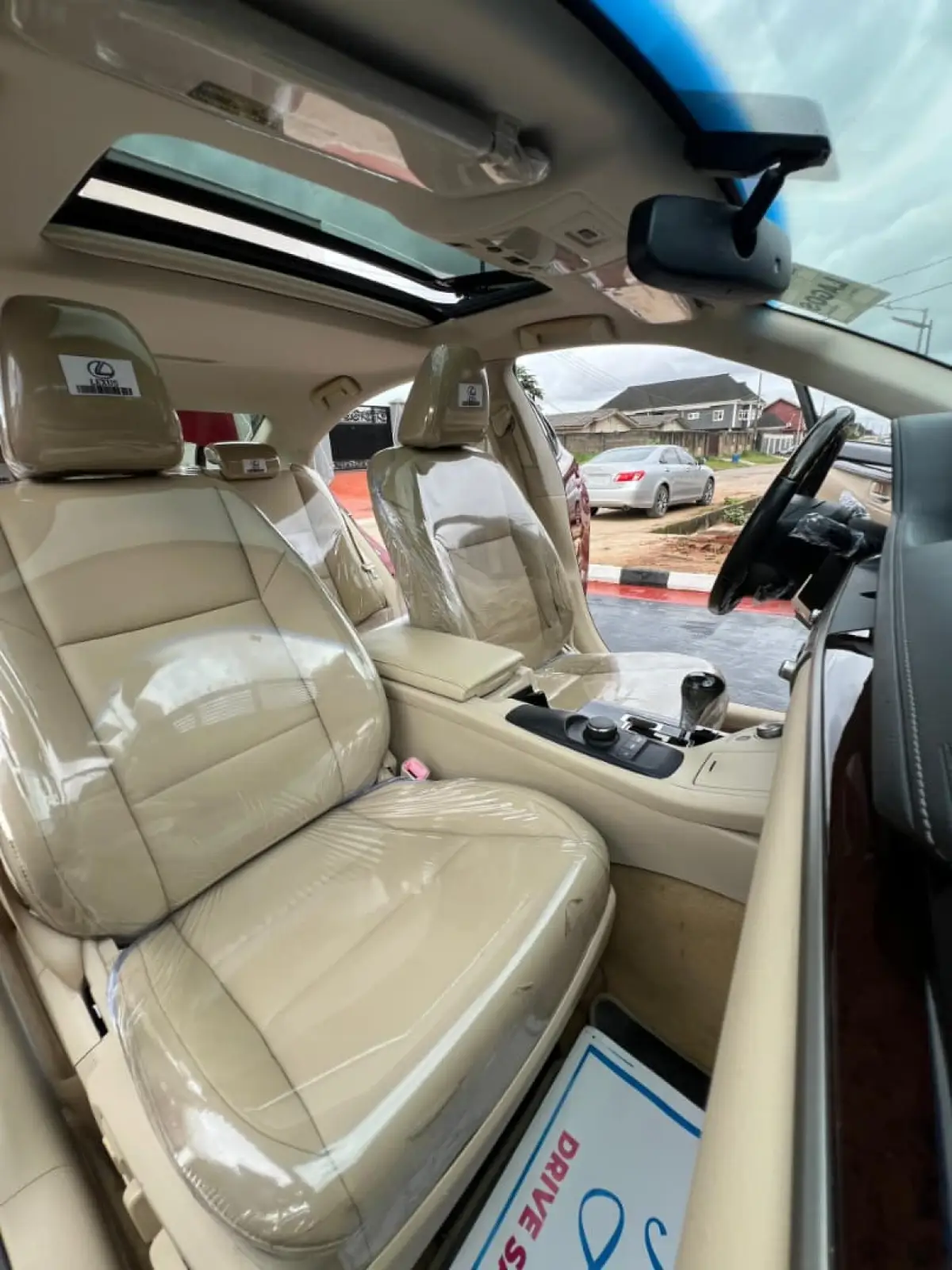 DIRECT TOKS 2013 FACELIFTED TO 2022 LEXUS ES350 - Image 6