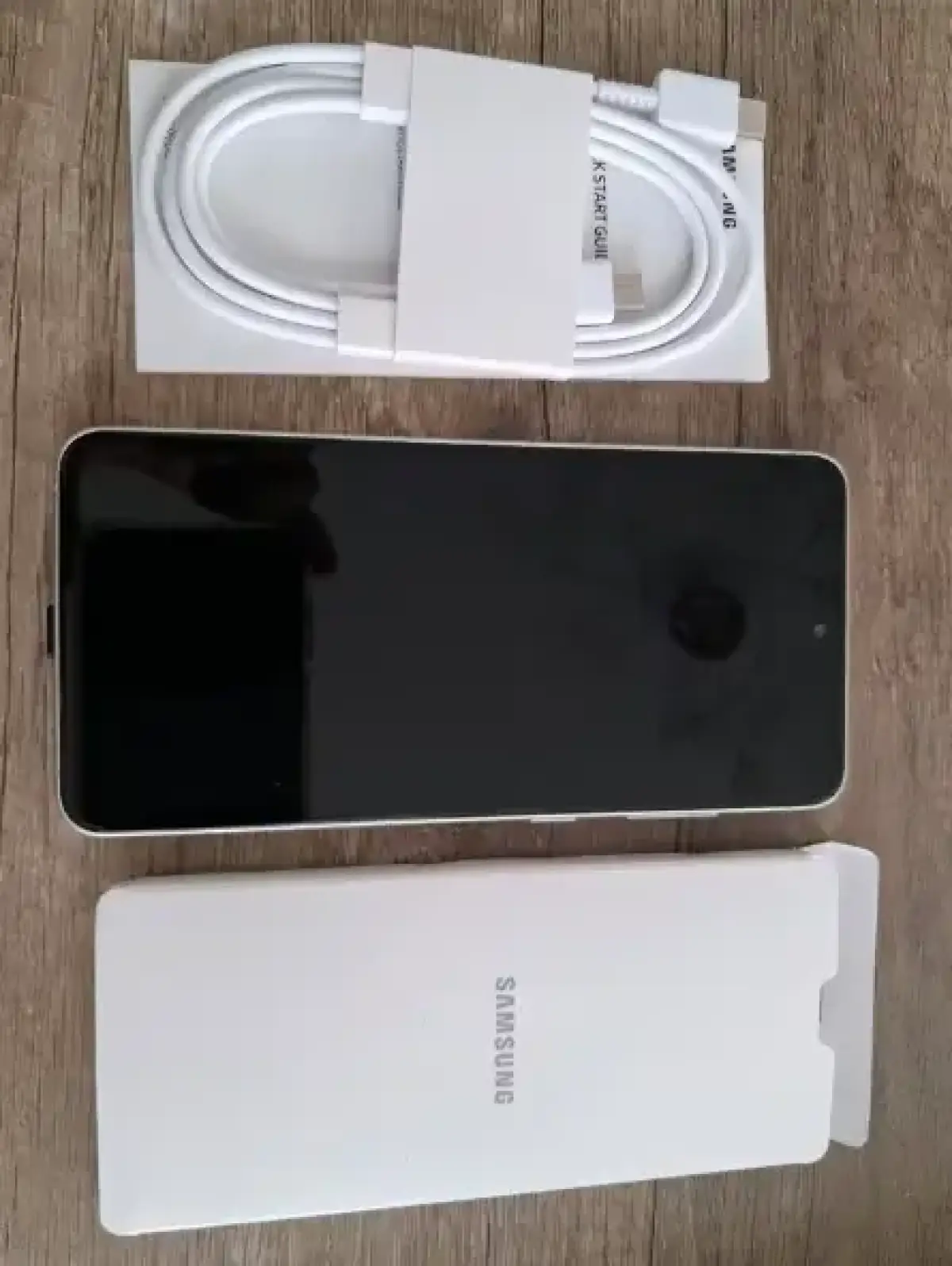 Samsung Galaxy S21 FE 5G 128GB - Image 2