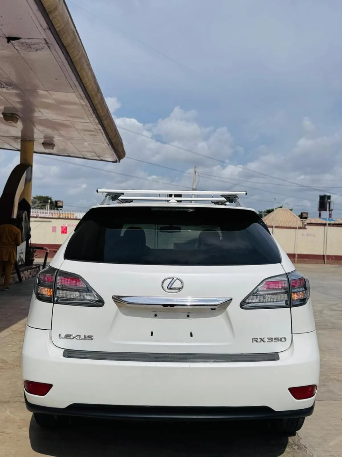 Foreign Used 2010 Lexus RX350 Full Option - Image 9