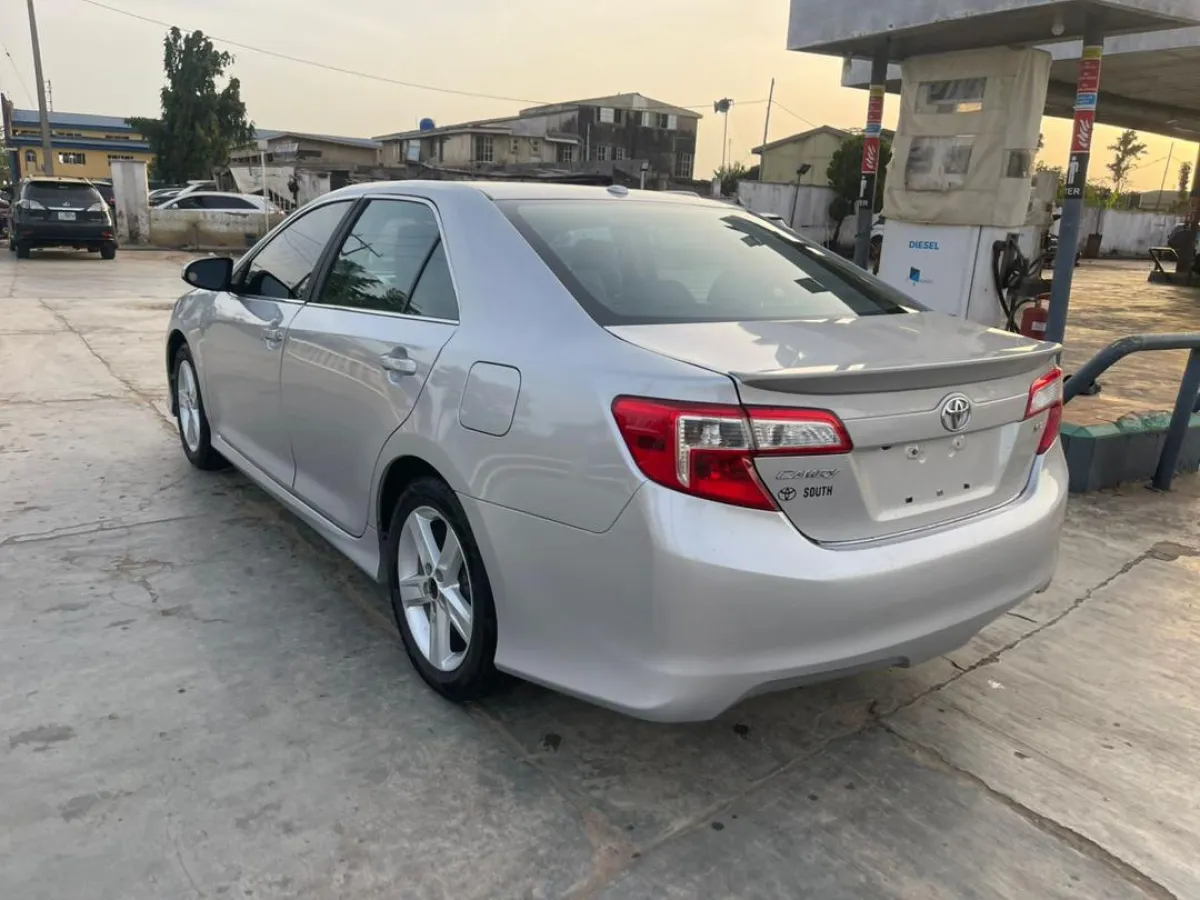 Foreign Used Keyless Toyota Camry Sport 2013 On Belt - Image 8
