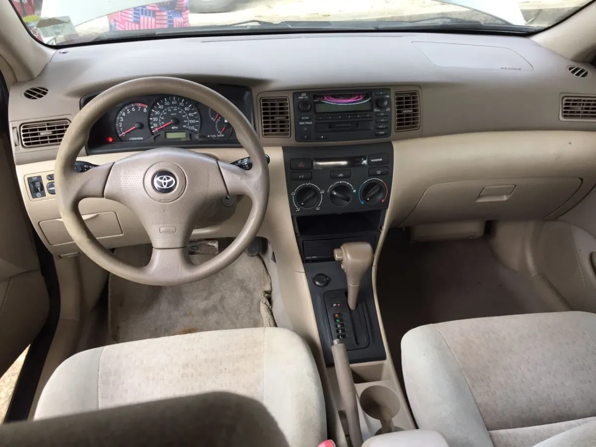 Very neat Toyota Corolla for sale - Image 3