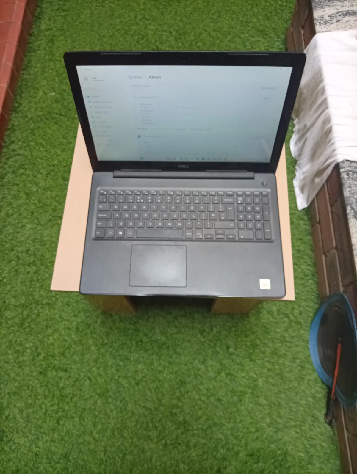 Dell Vostro 3590 - Image 4