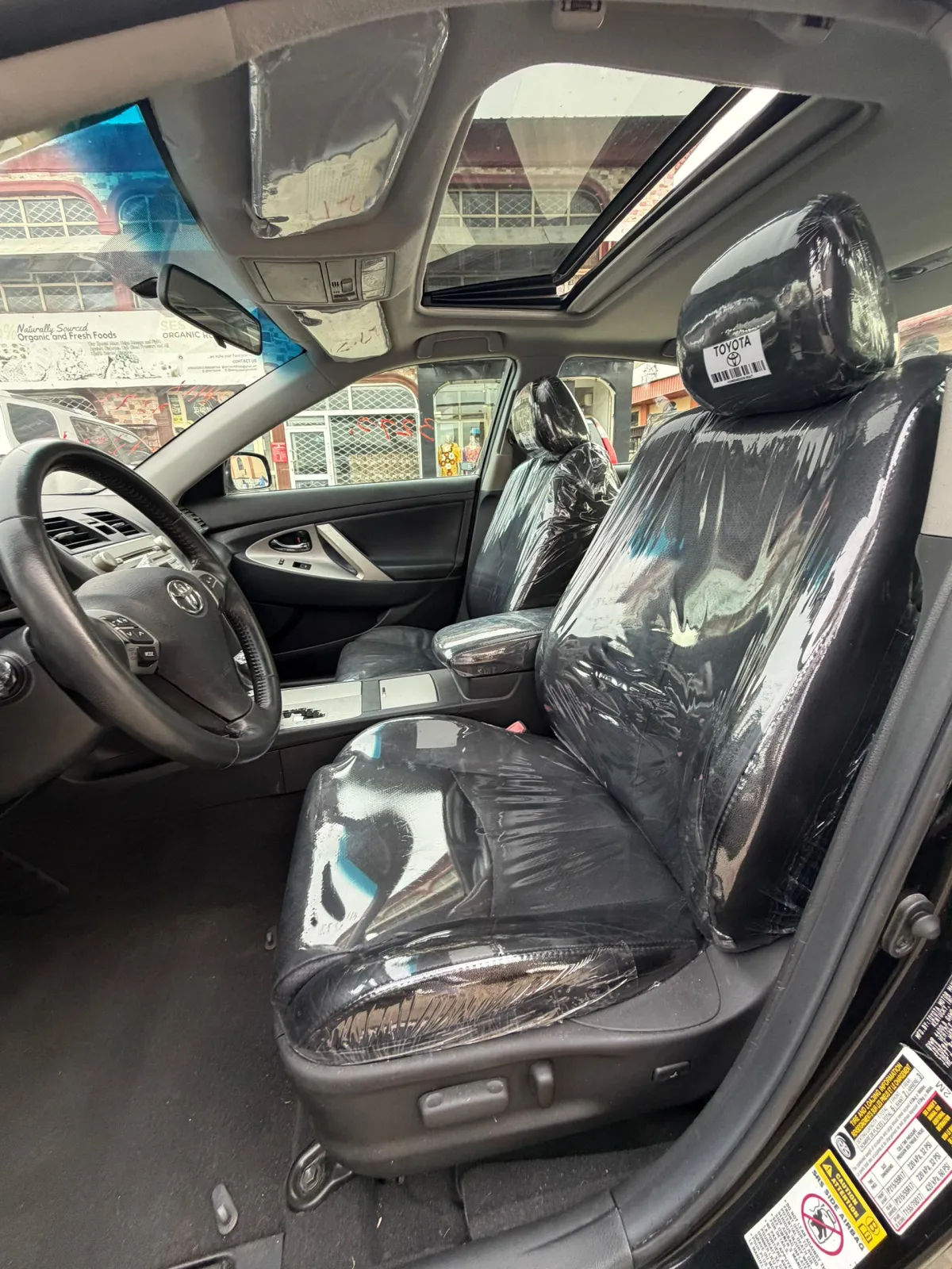 Foreign Used Toyota Camry 2011 Sport - This car have a rare special featur - Image 5