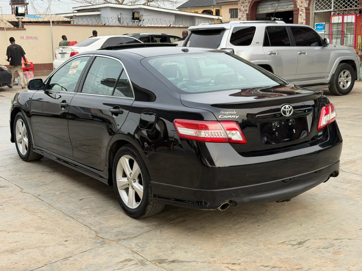 Foreign Used Toyota Camry 2011 Sport - This car have a rare special featur - Image 7
