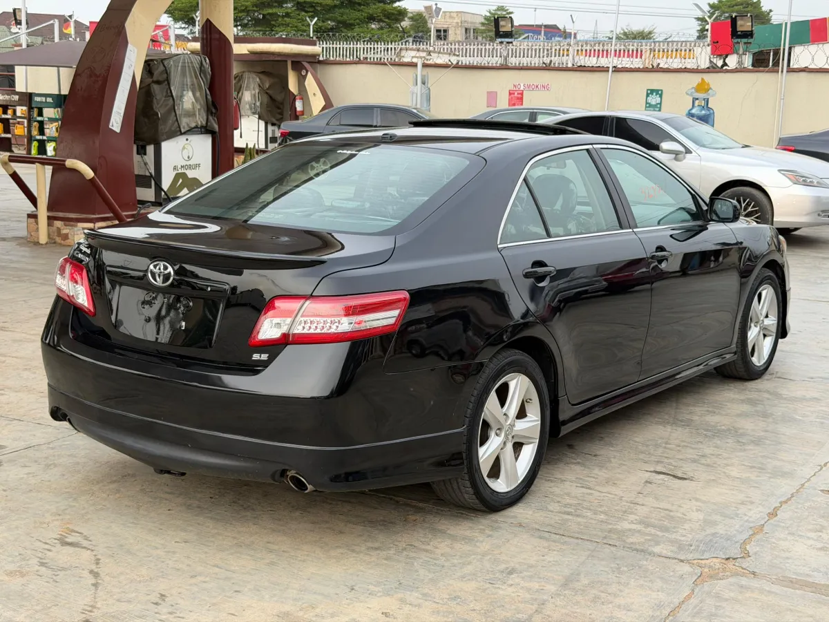 Foreign Used Toyota Camry 2011 Sport - This car have a rare special featur - Image 8