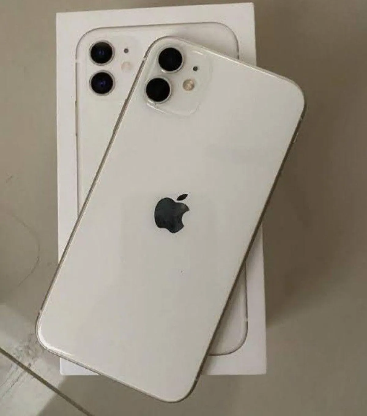 Iphone 11 is available for sale - Image 2