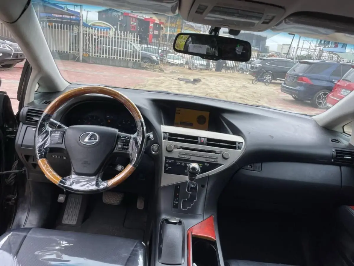 2015 UPGRADED LEXUS RX350 FOR SALE - Image 4