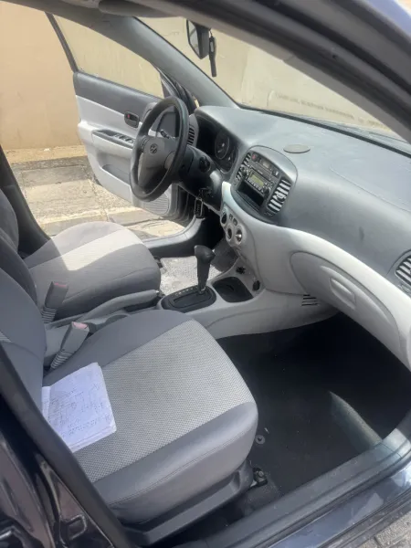 Hyundai accent