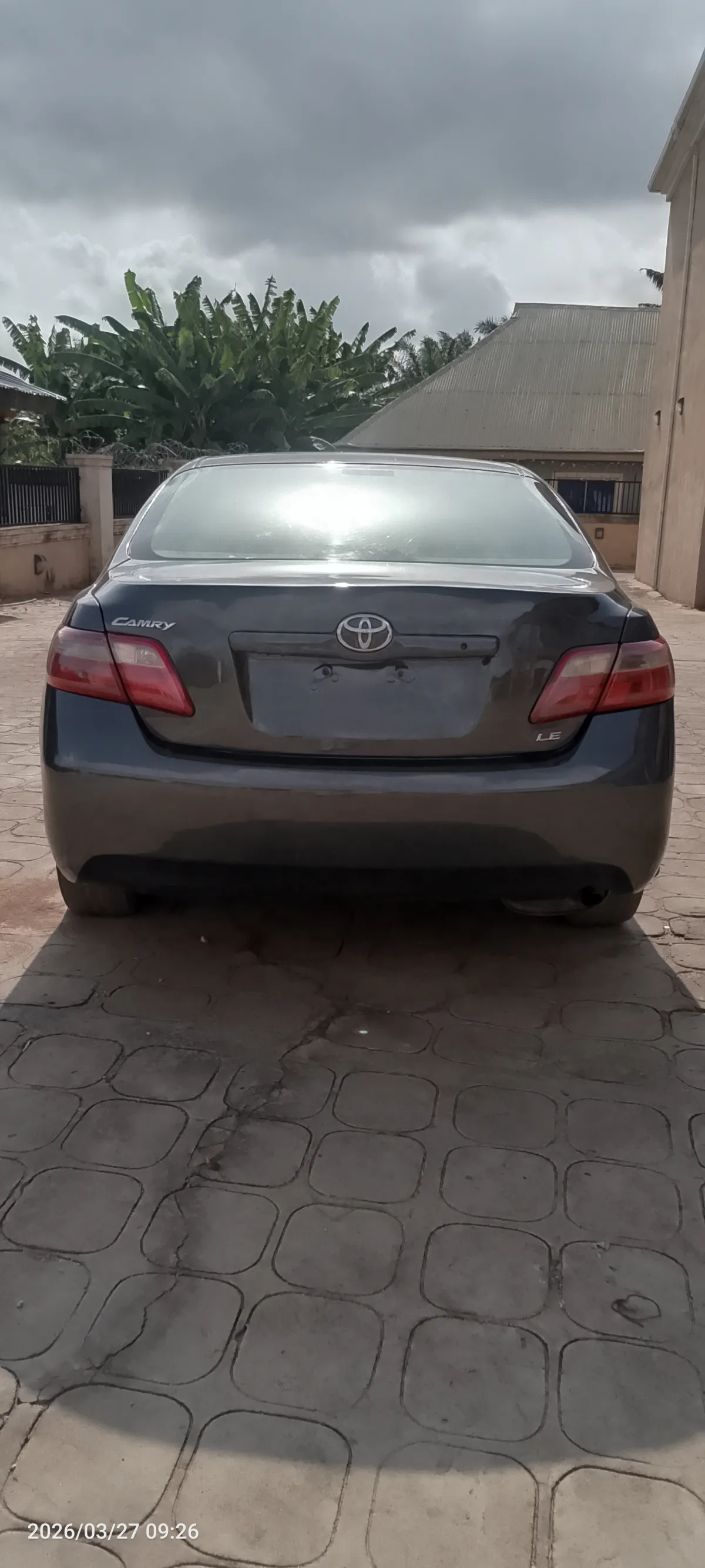 CLEAN TOYOTA CAMRY 2008 - Image 3