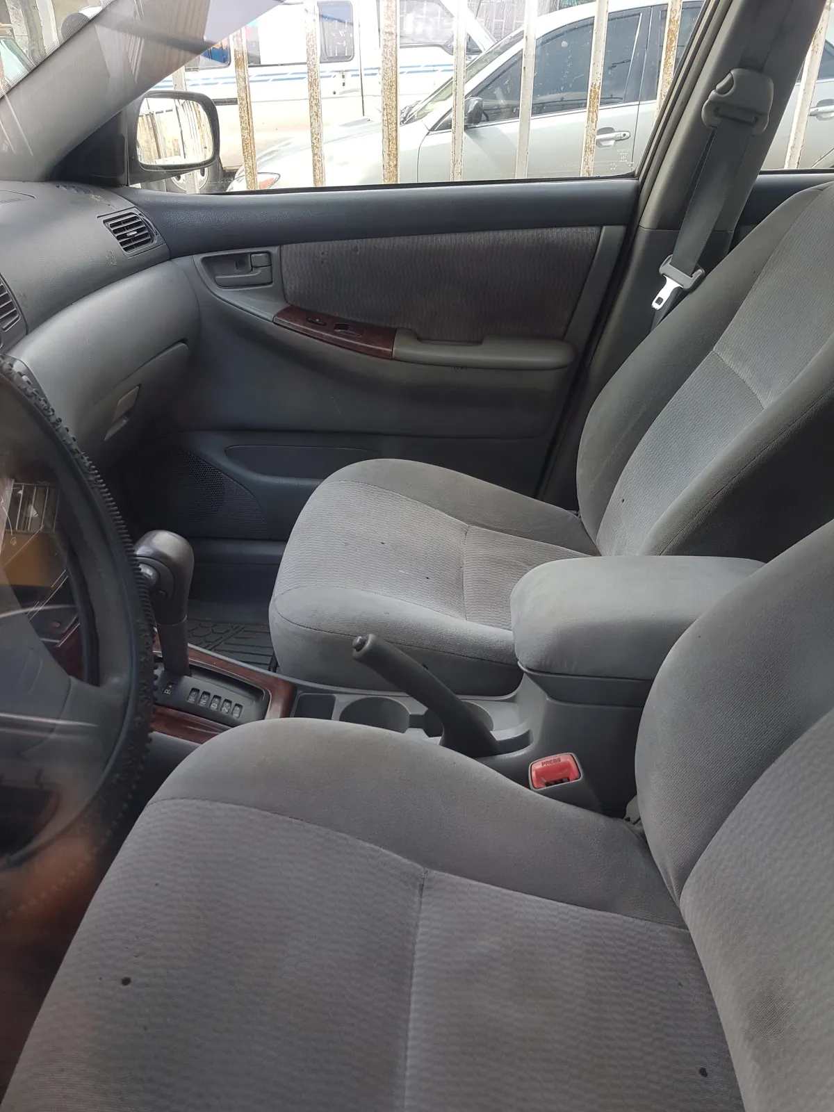 Toyota Corolla - Image 3