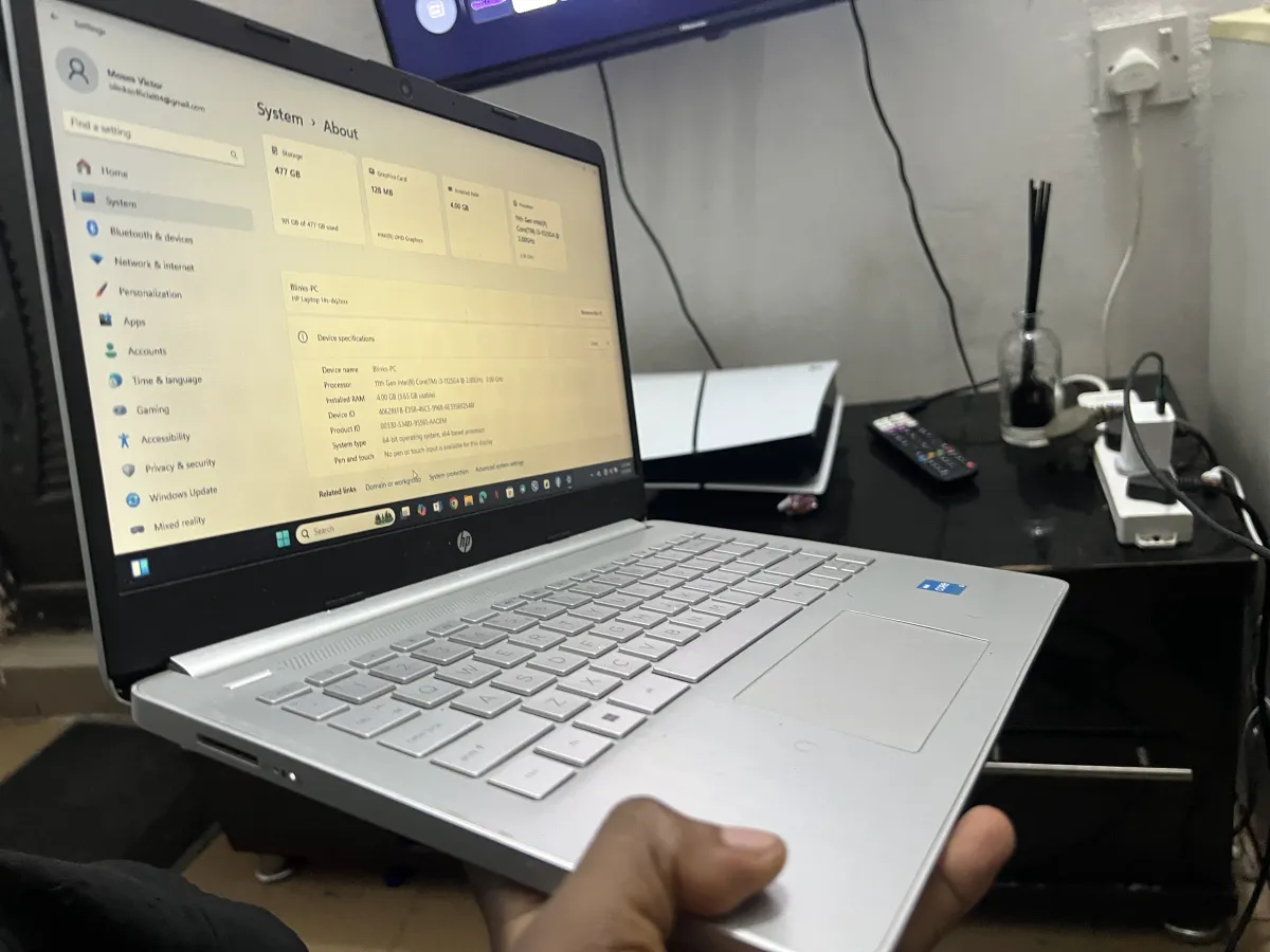 Hp Laptop - Image 3