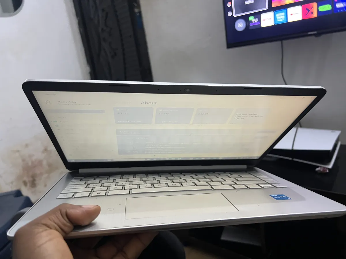 Hp Laptop - Image 5