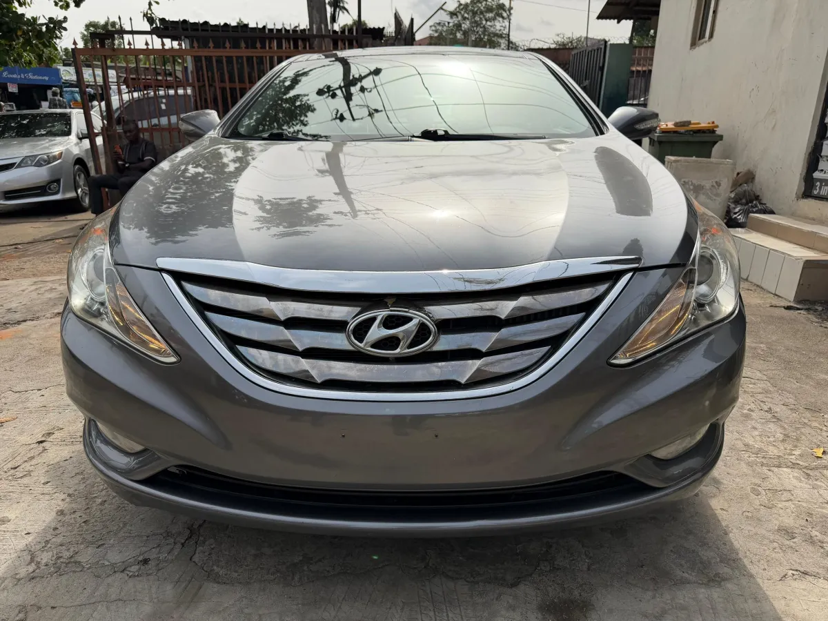 2012 Hyundai Sonata Limited - Image 1