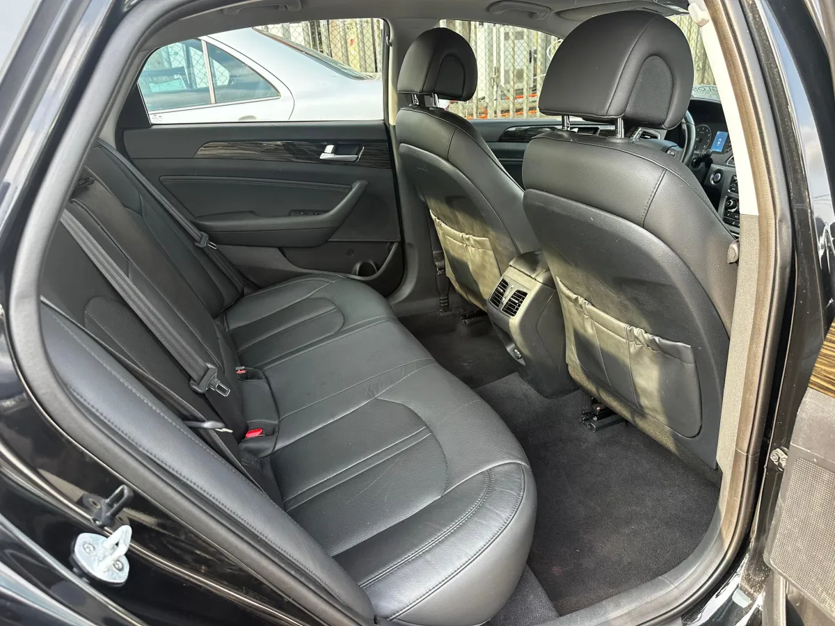 2016 Hyundai Sonata Limited - Image 6