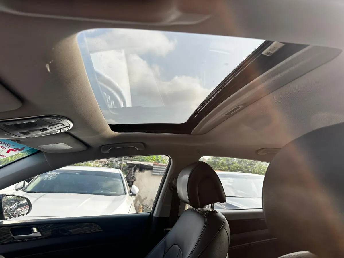 2016 Hyundai Sonata Limited - Image 9