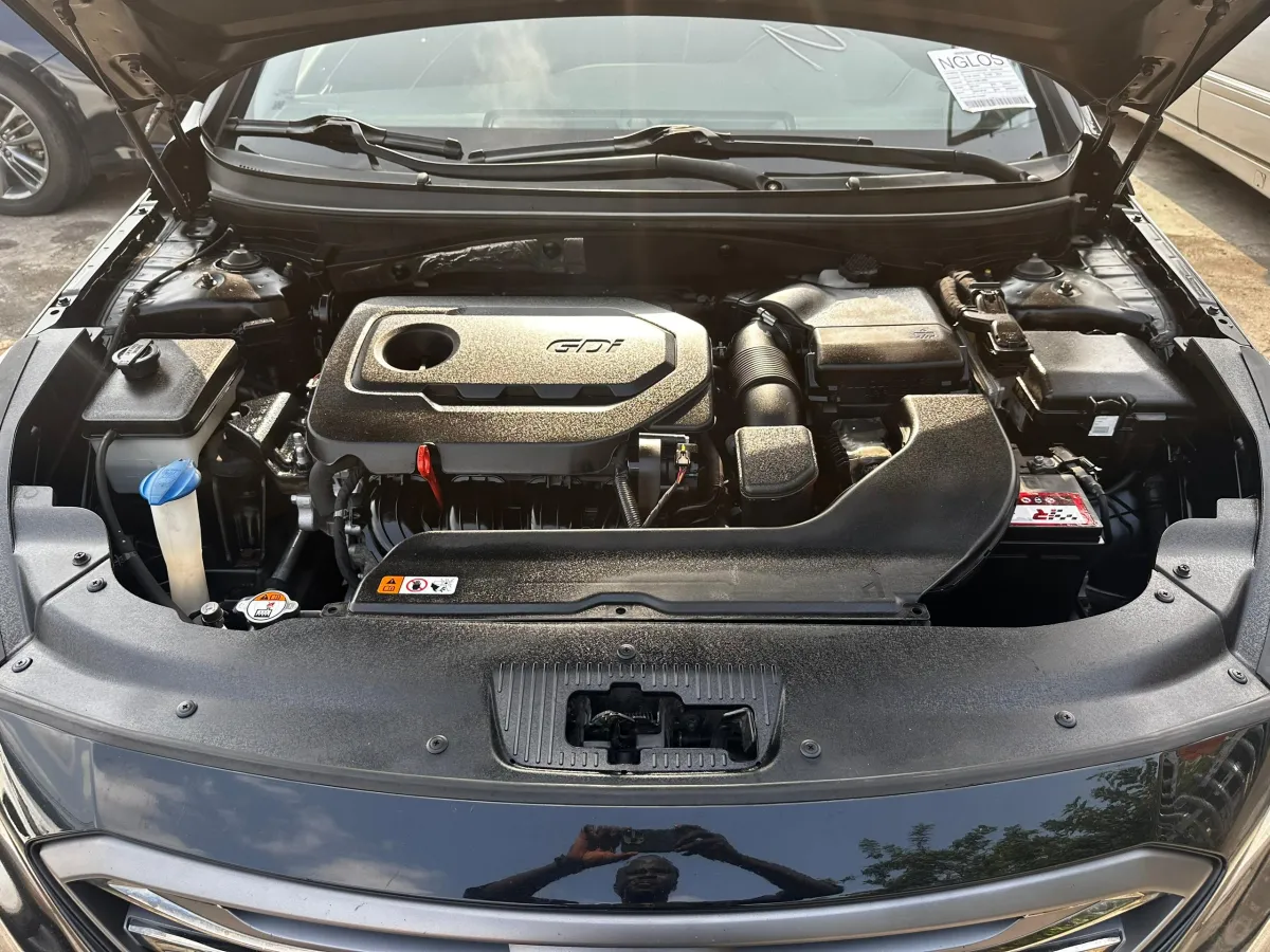 2016 Hyundai Sonata Limited - Image 10
