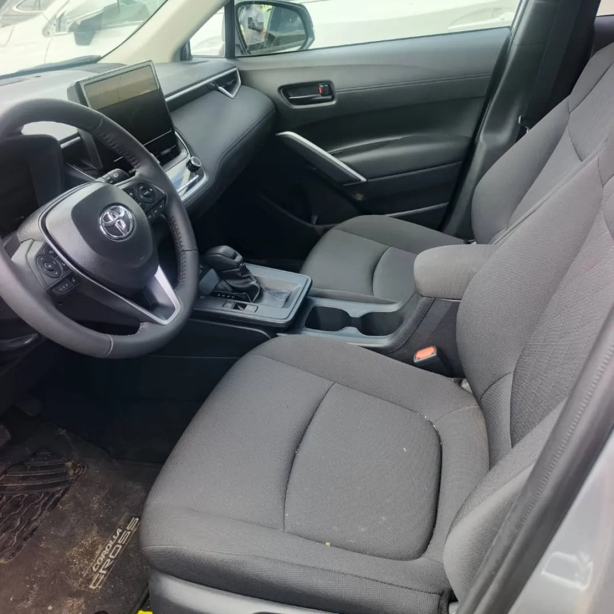 2026 TOYOTA COROLLA CROSS - Image 7