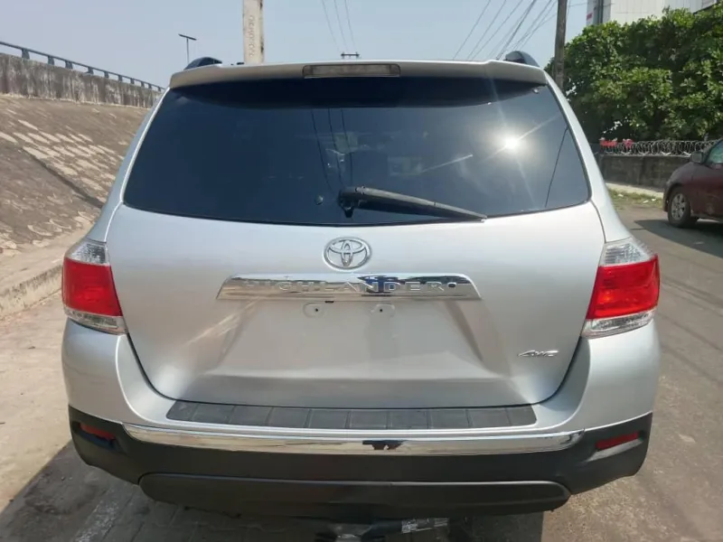 2013 TOYOTA HIGHLANDER