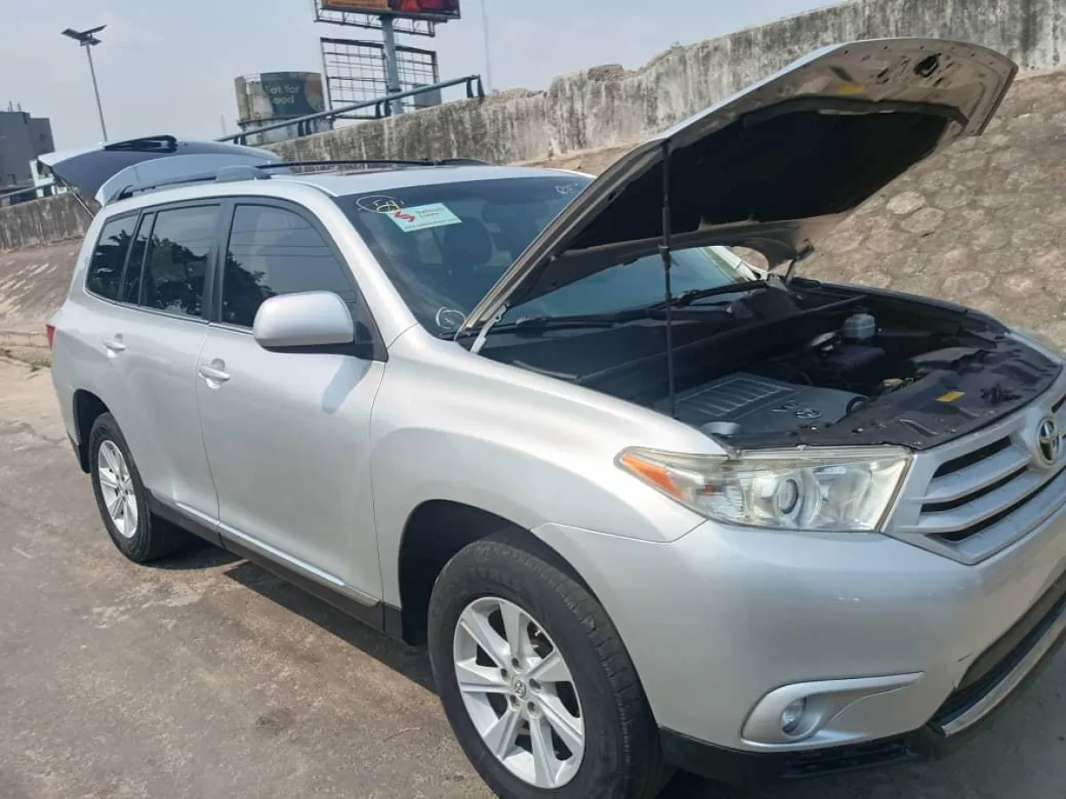 2013 TOYOTA HIGHLANDER - Image 3