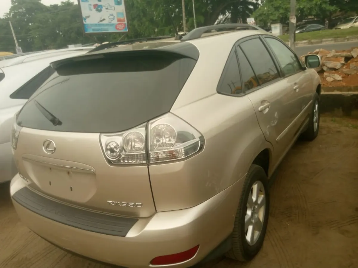 LEXUZ RX330 2007 - Image 2