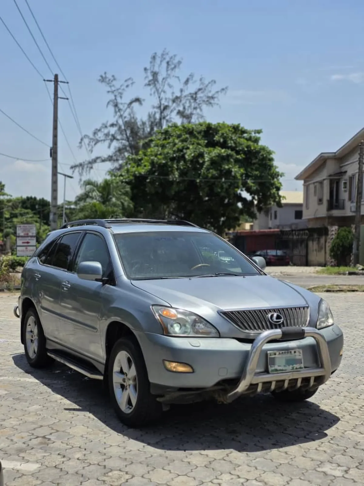2005 Lexus RX 330 - Image 3
