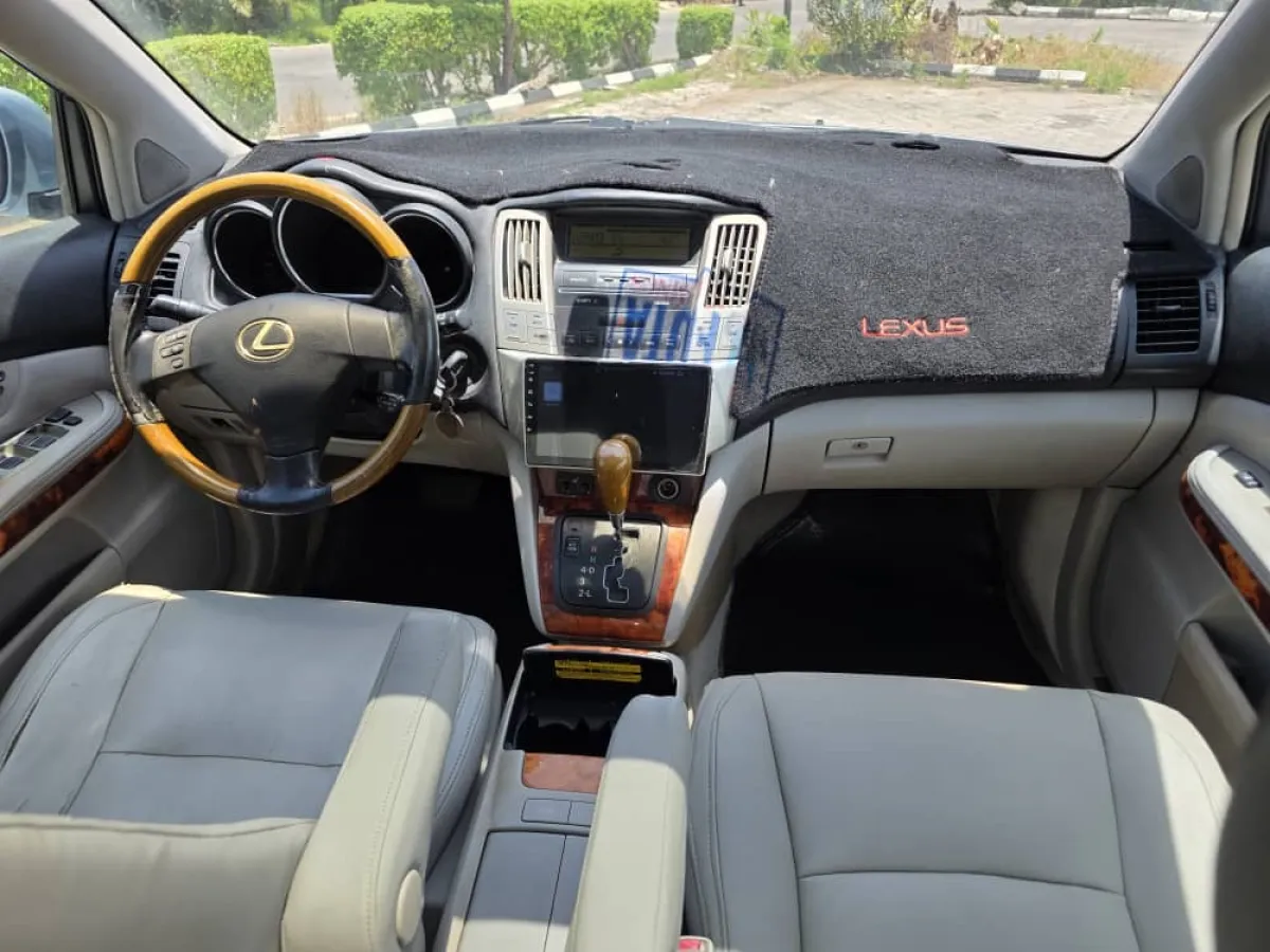 2005 Lexus RX 330 - Image 5