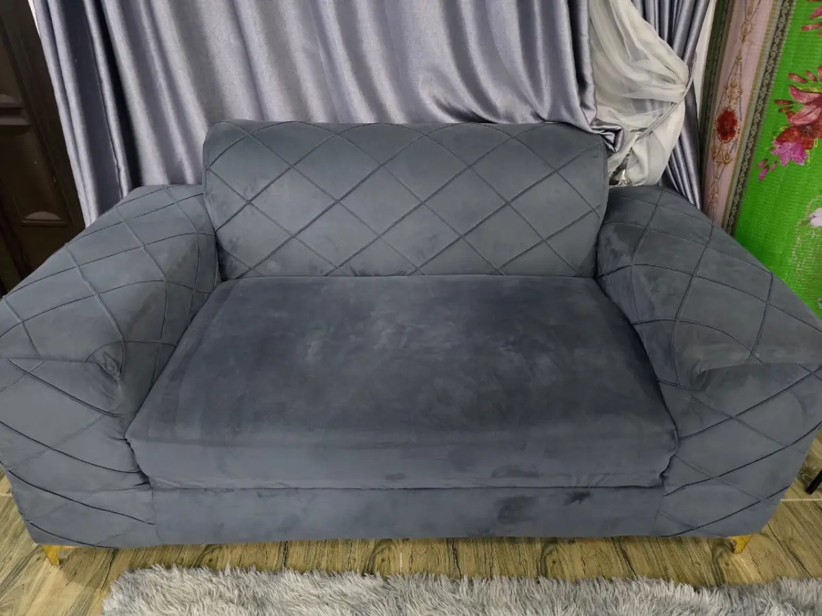 4 seater and ottoman - Image 2