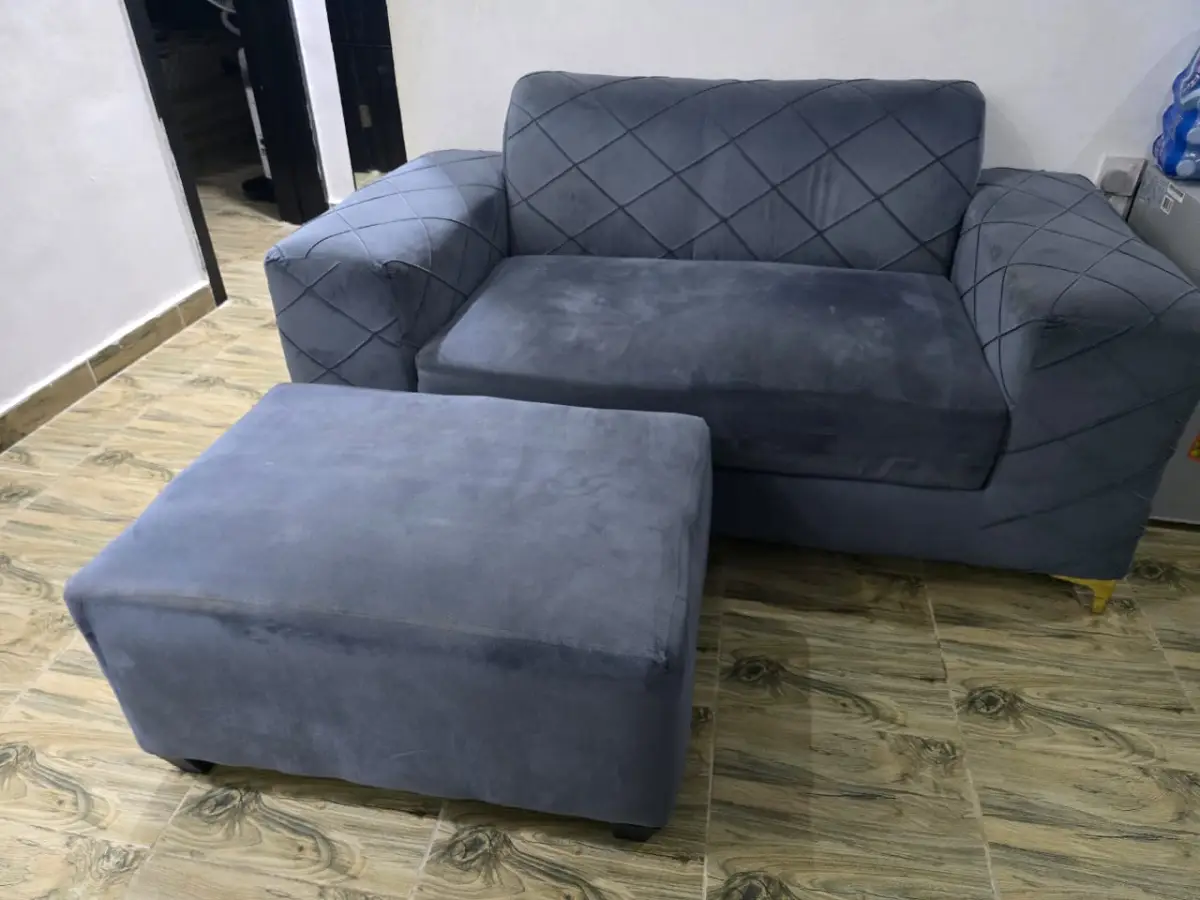 4 seater and ottoman - Image 3