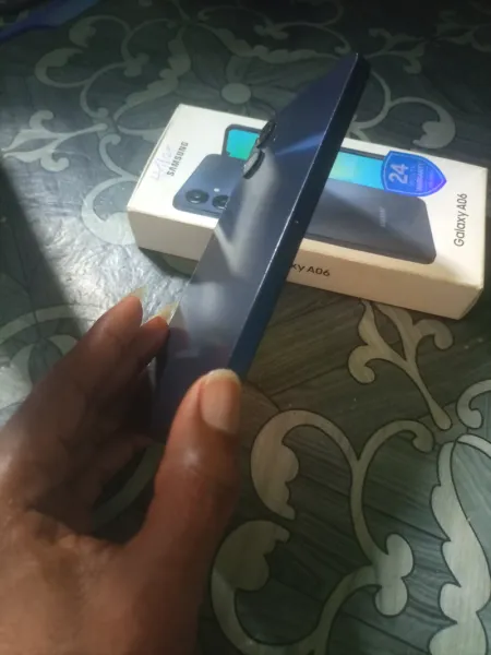 Samsung A06 4gig 128gig