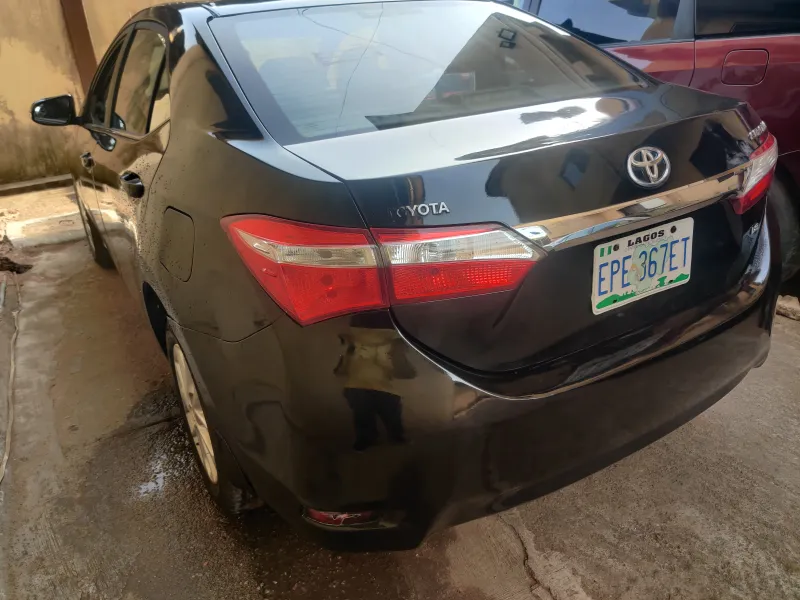 Toyota Corolla 2015