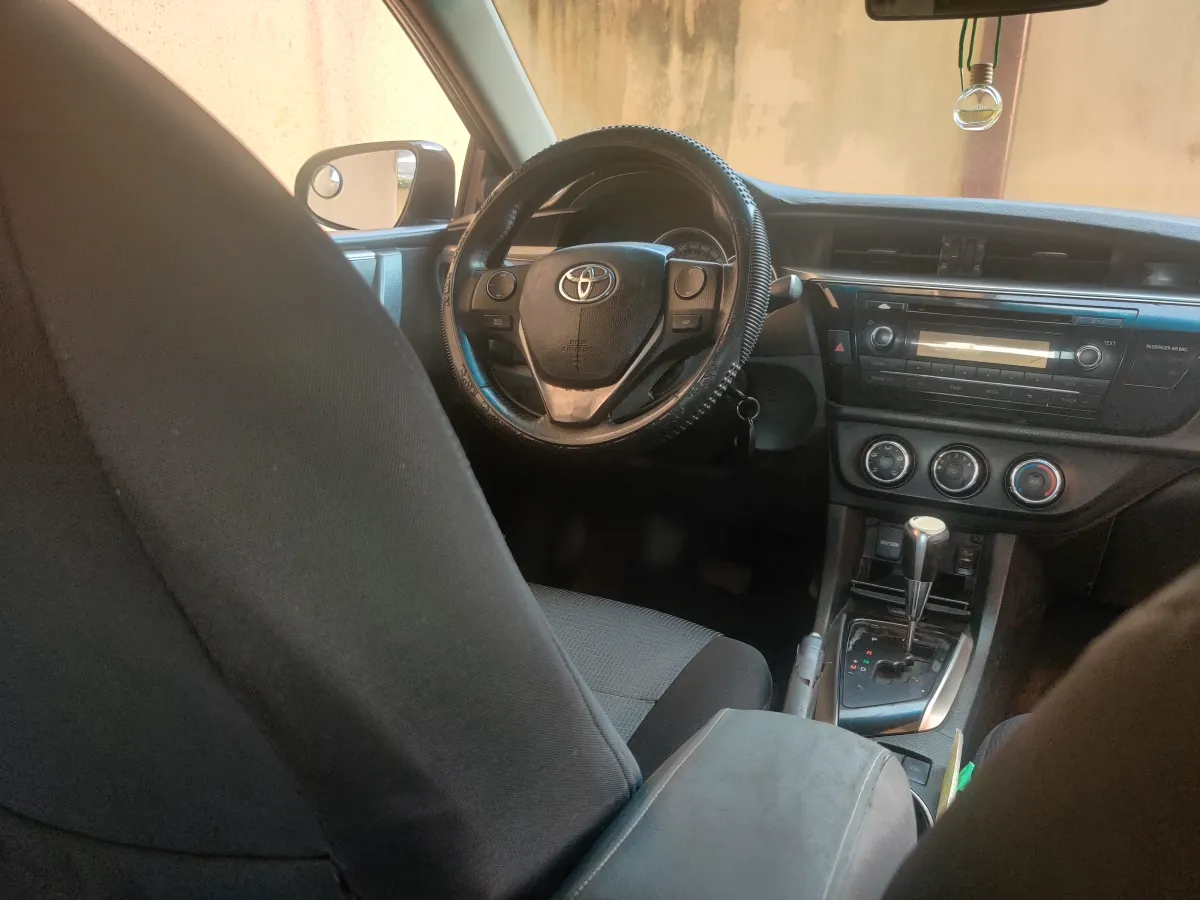 Toyota Corolla 2015 - Image 3