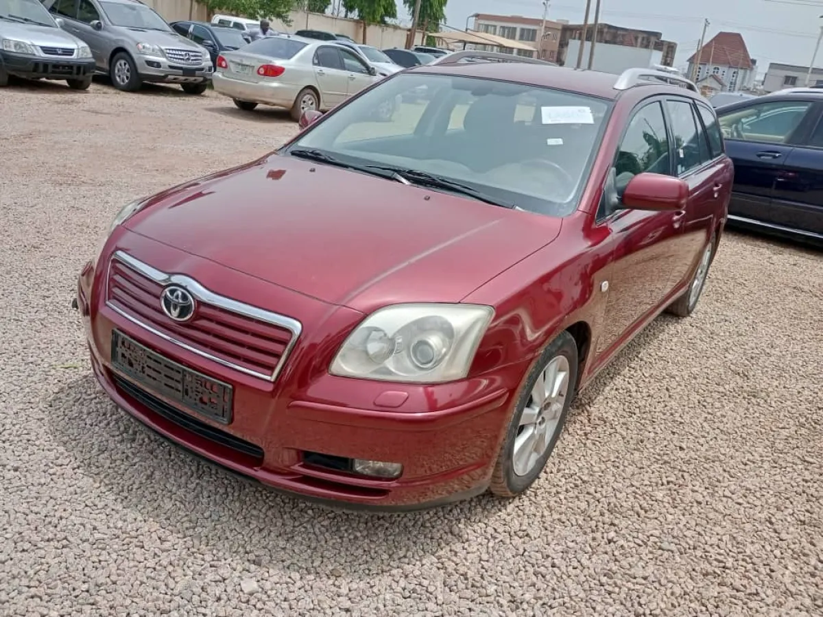 Tokunbo Toyota Avensis Wagon Automatic For Sale - Image 2