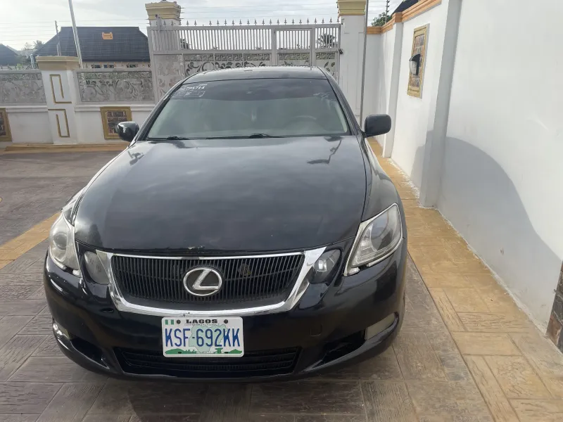 Clean used Gs300 in perfect condition