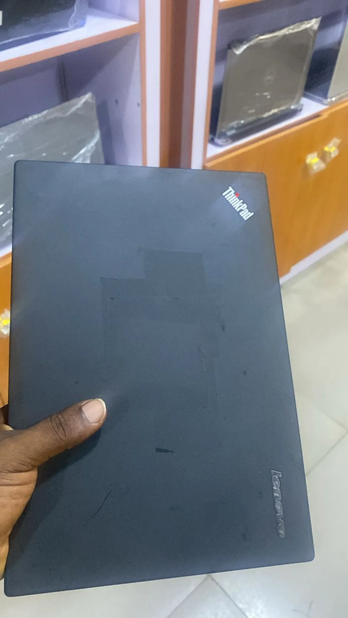 Lenovo ThinkPad x240 - Image 1