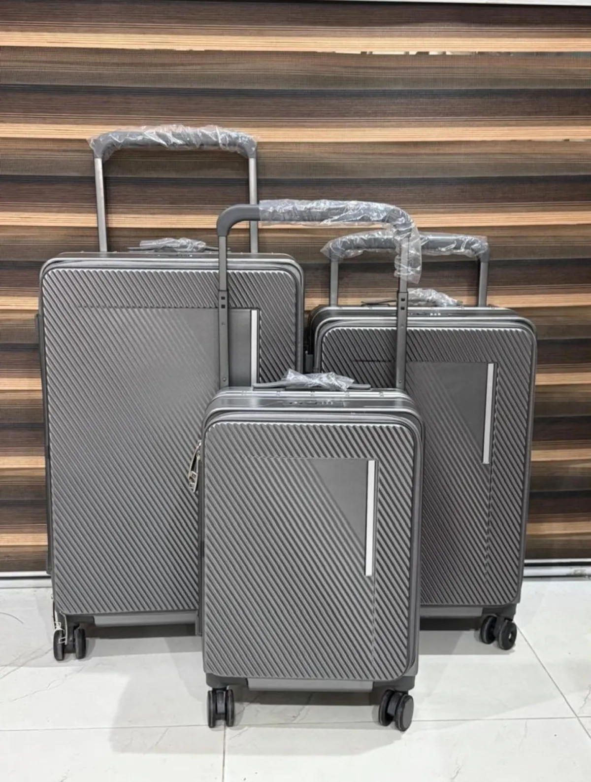 Luxury 3in1 Luggage Box - Image 2