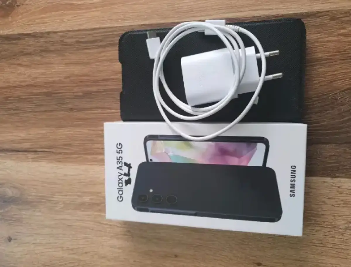 Samsung Galaxy A35 5G - Image 1