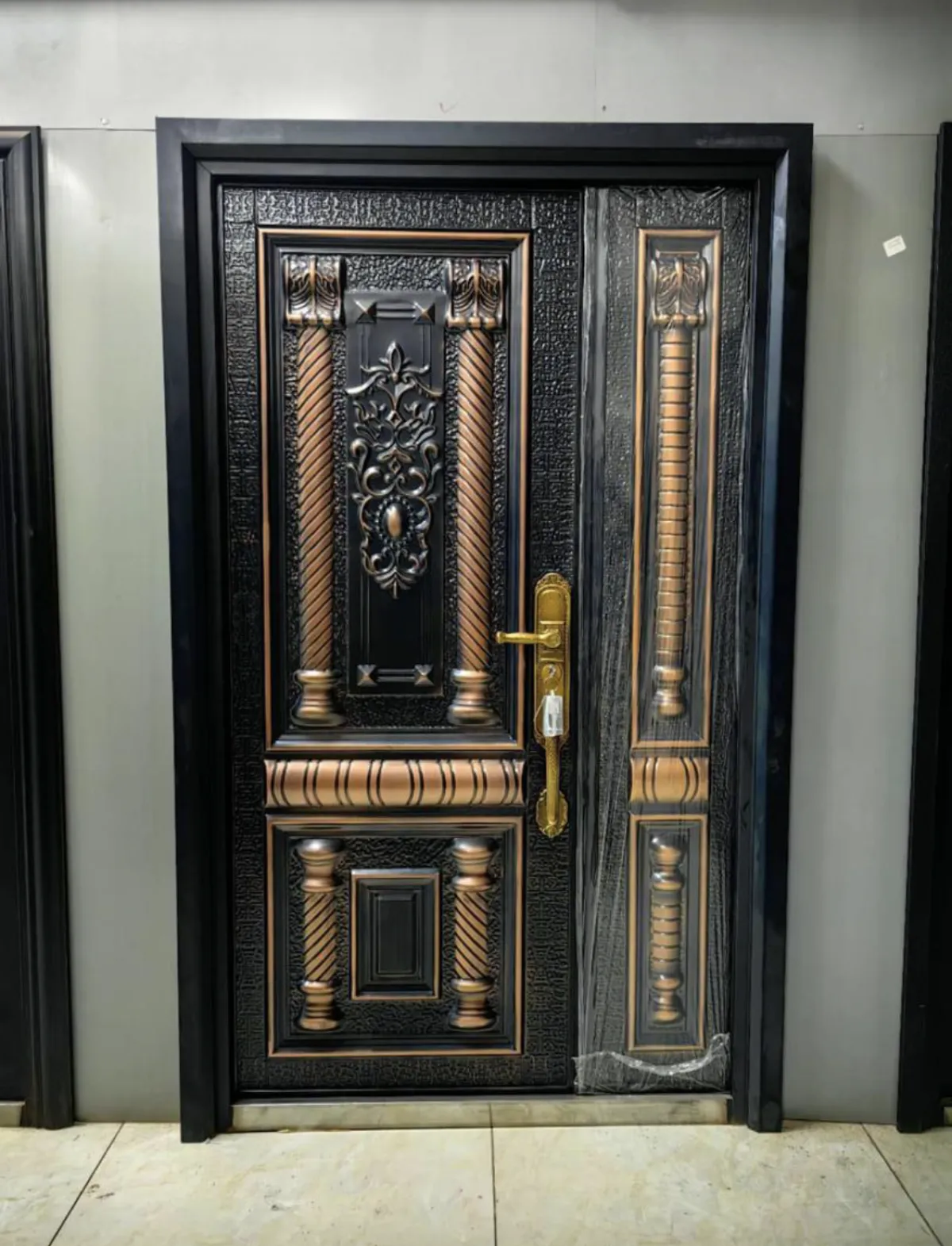 Steel doors - Image 1