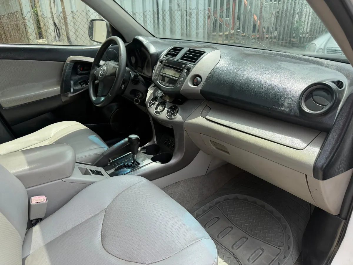 2008 Toyota RAV4 Limited Registered - Image 5