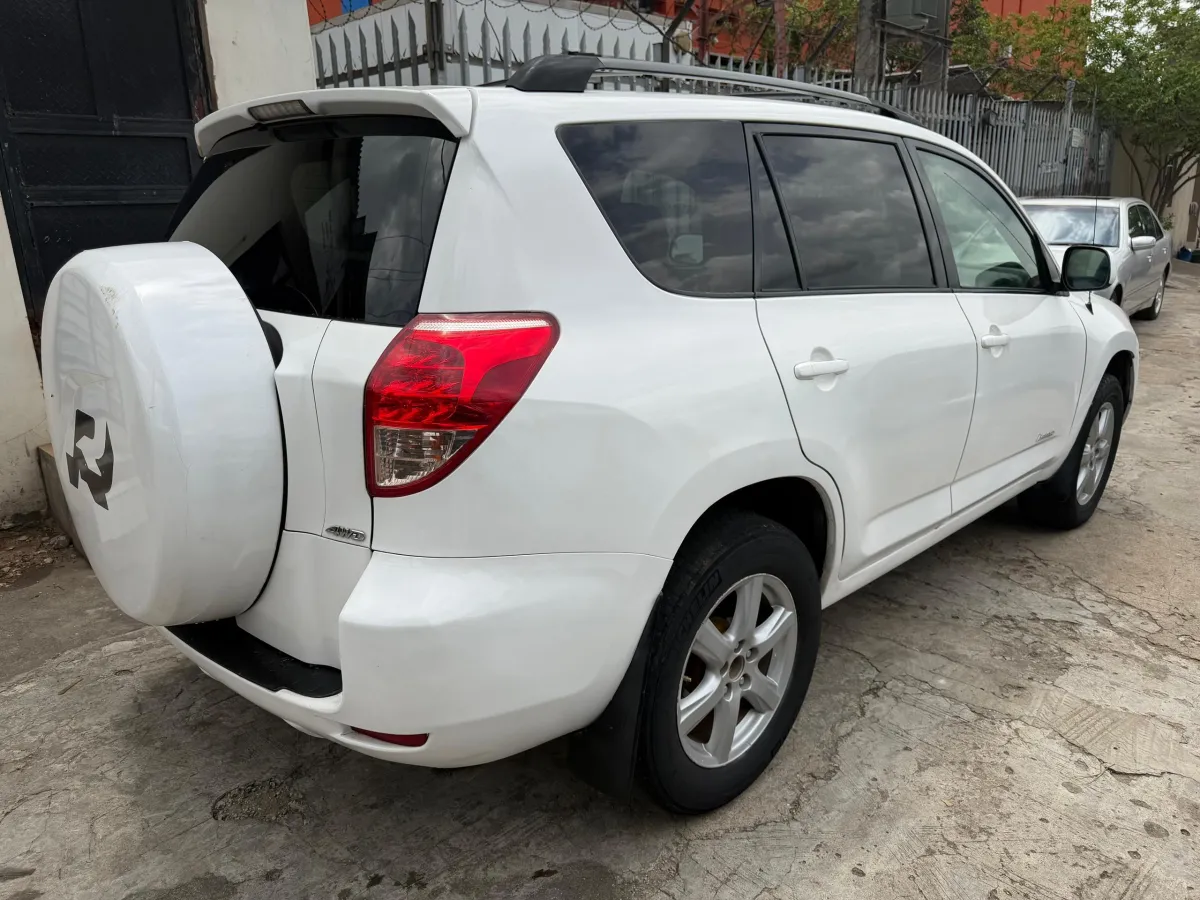 2008 Toyota RAV4 Limited Registered - Image 8