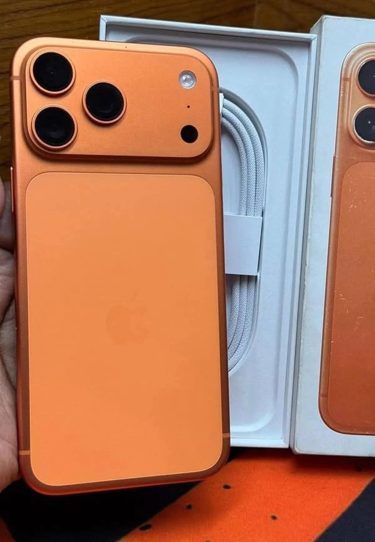 iPhone 17 Pro Max is available for sale - Image 5