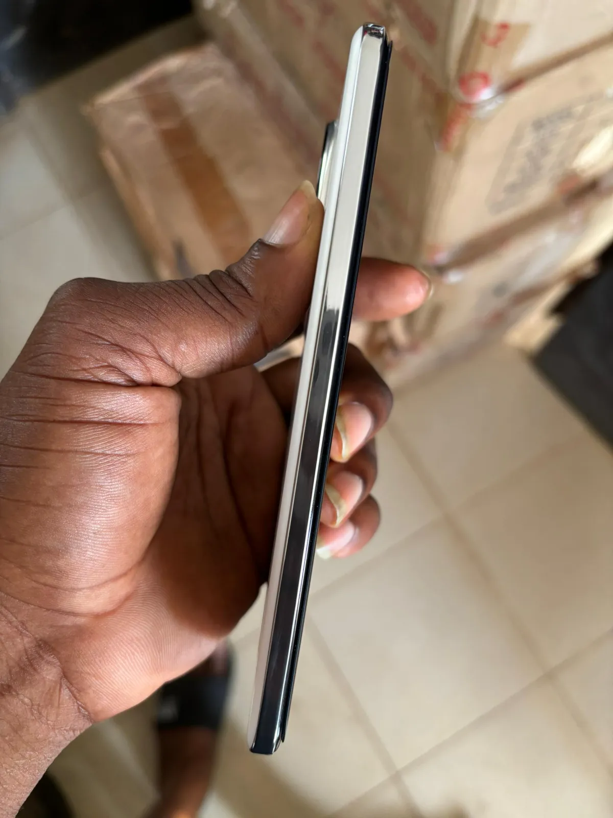 Honor 200 5G 256GB and 12GB Ram Dual sim - Image 6