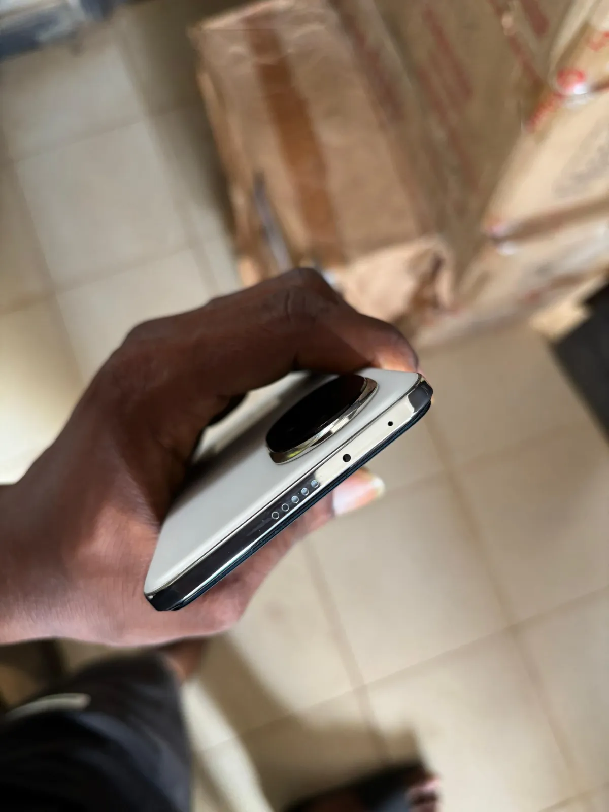 Honor 200 5G 256GB and 12GB Ram Dual sim - Image 8