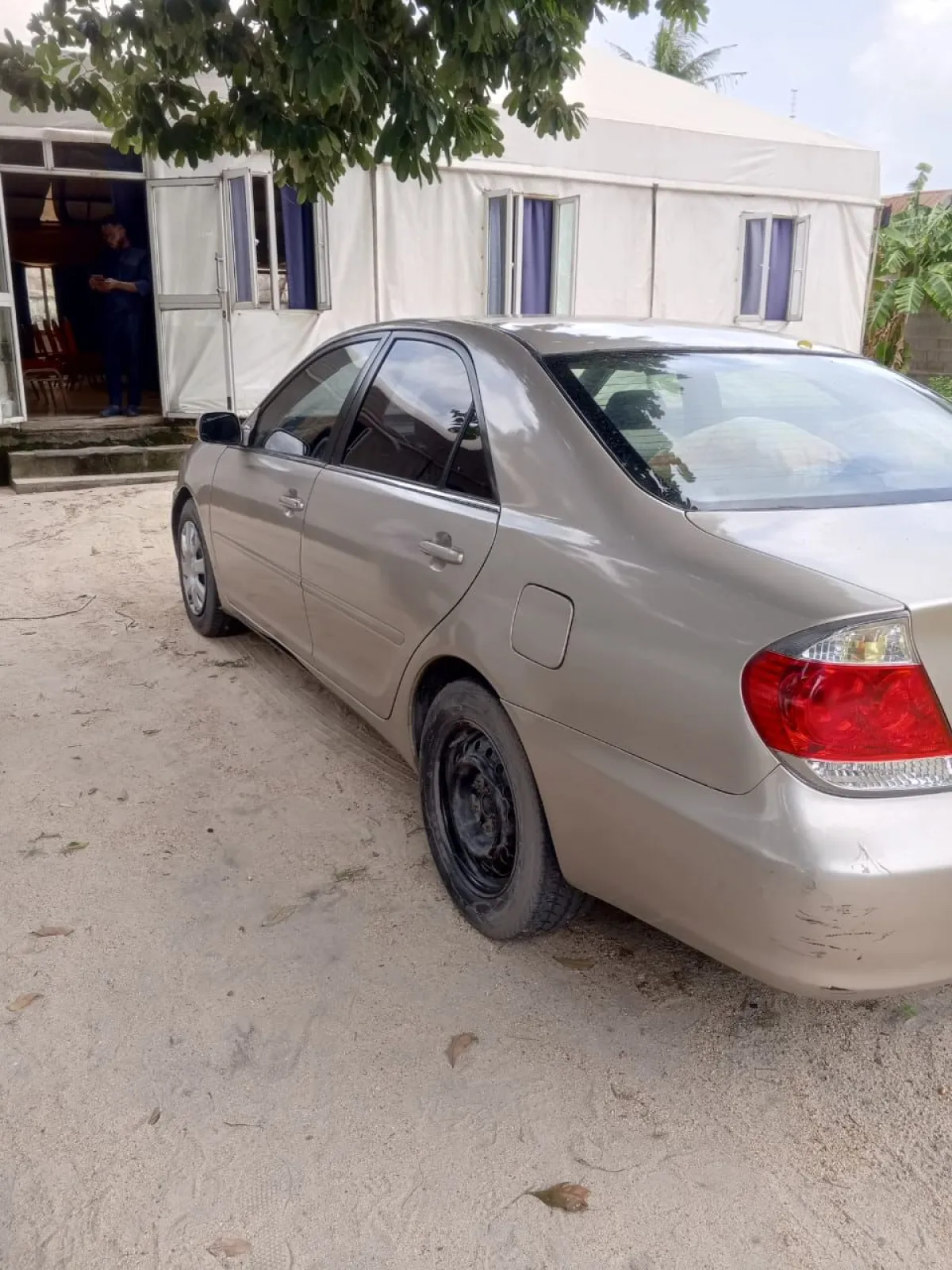 Toyota Camry - Image 2