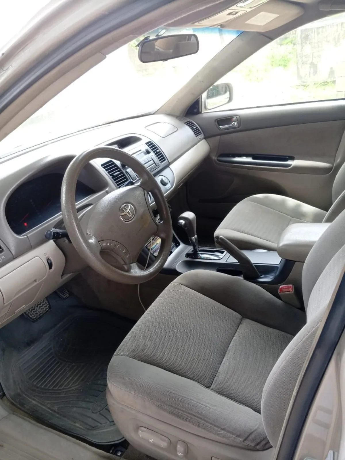 Toyota Camry - Image 6